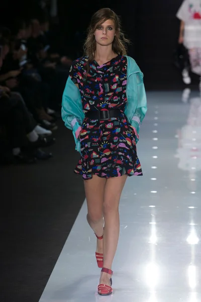 Look 7